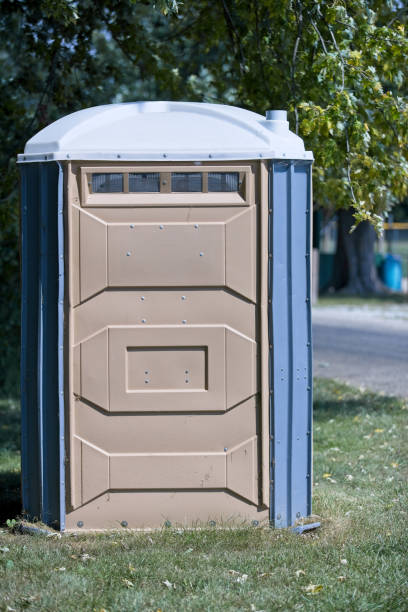Best Porta potty delivery and setup  in Minooka, IL